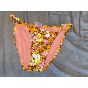 Floral bikini bottoms